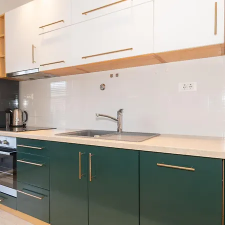 Zozo, Modern Two-bedroom Lägenhet