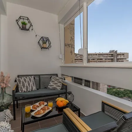 Apartamento Zozo, Modern Two-bedroom